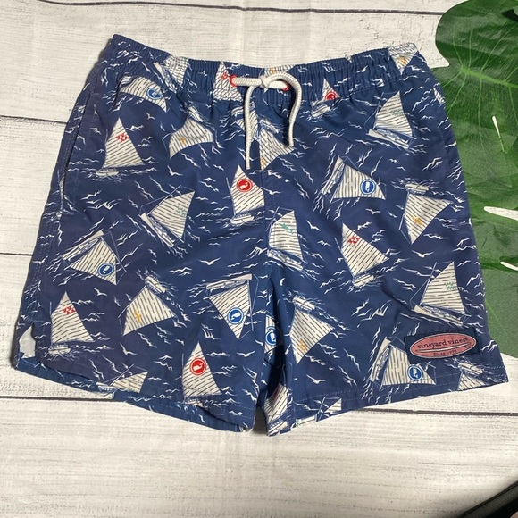 Vineyard Vines Swim Trunks boys s 6 - Picture 1 of 4